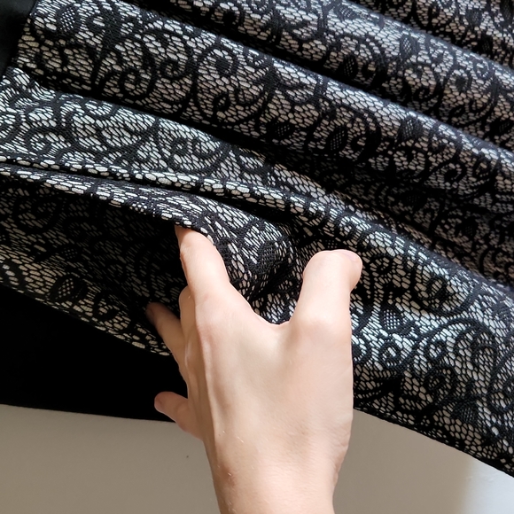 Dress - Picture 2 of 3